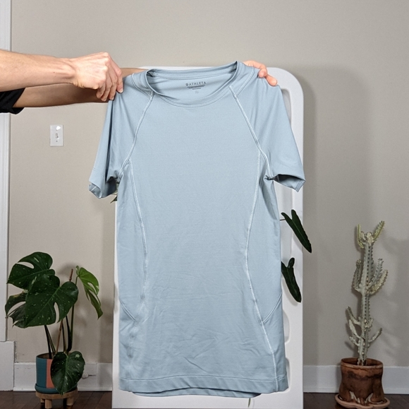 🚫 Clothing Swapped - Athleta Momentum Seamless Tee - Picture 6 of 9